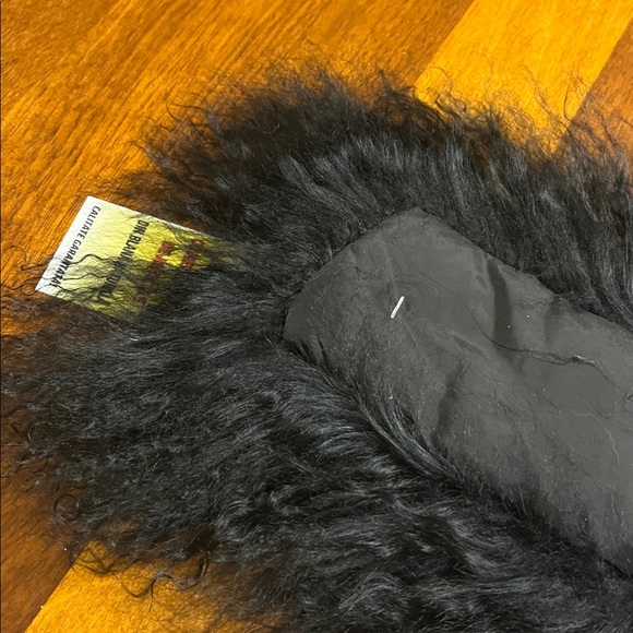 Black real sheep fur collar, new! Beautiful addition to the coat, sweater - Picture 4 of 14